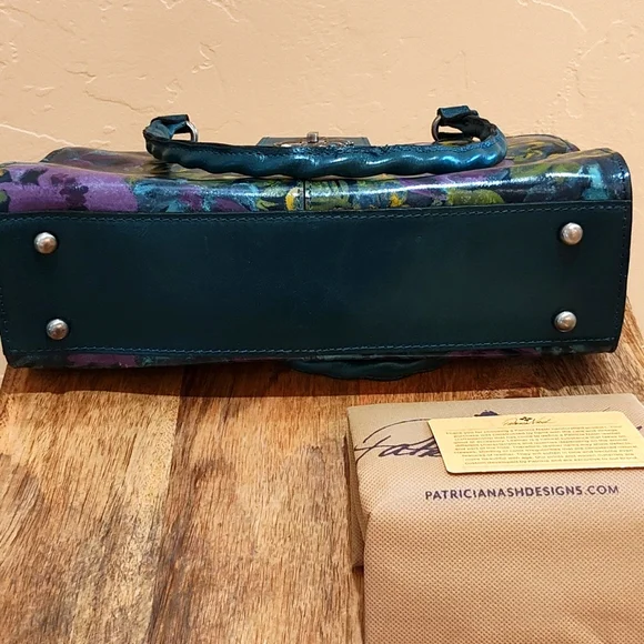 Patricia Nash Deep Blue Floral Handbag - Picture 7 of 7